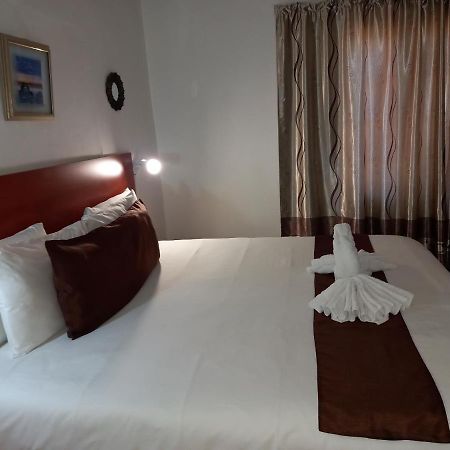 Rest Shade Bed And Breakfast Palapye Exteriér fotografie