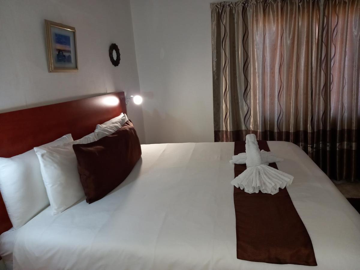 Rest Shade Bed And Breakfast Palapye Exteriér fotografie